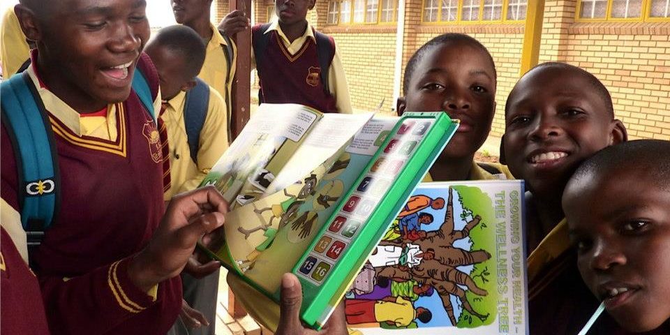 Schoolchildren with Speaking Books.